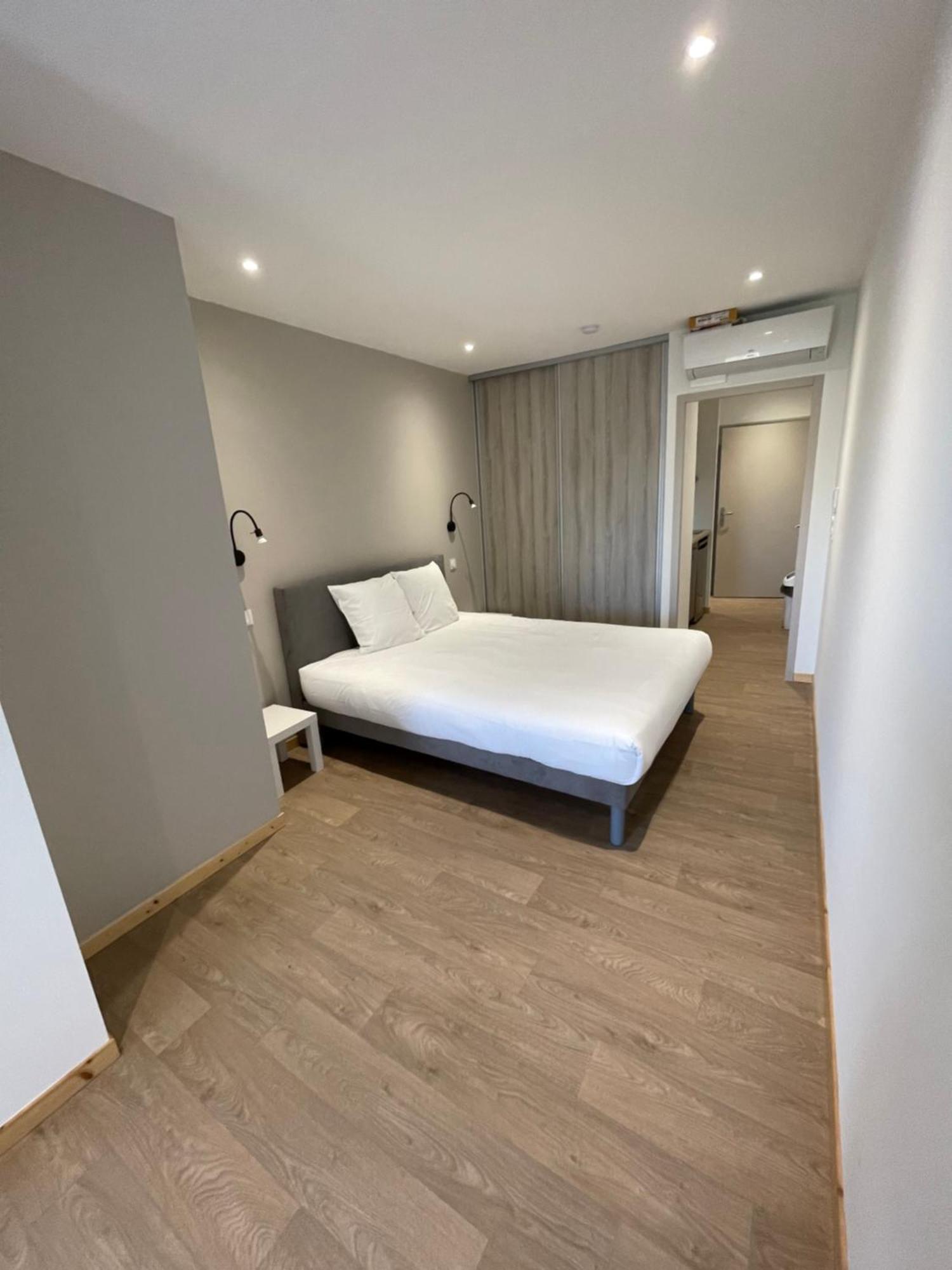 Le Salvador - Appart'Hotel De 18M2 A 44M2 La Talaudiere Exterior foto